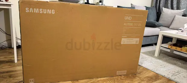 Samsung AU7000 50-Inch 4K UHD Smart TV UA50AU7000UXZN Black (2023)