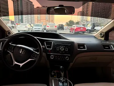 صورة 7 لـ 2015 Honda CIVIC