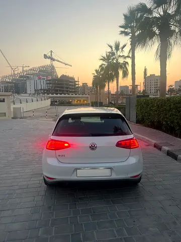 صورة 9 لـ 2015 Volkswagen GOLF GTI