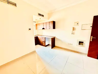 Golden Offer Studio [ Wardrobe ] Just 18k Muwailah Sharjah