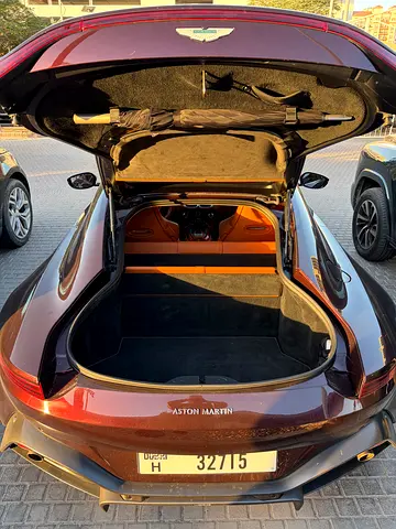 صورة مصغرة 15 لـ 2019 Aston Martin VANTAGE