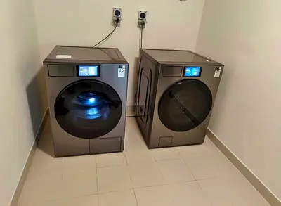 Samsung bespoke  washing machine 26 kg washer 17kg dryer set latest model same like new condition