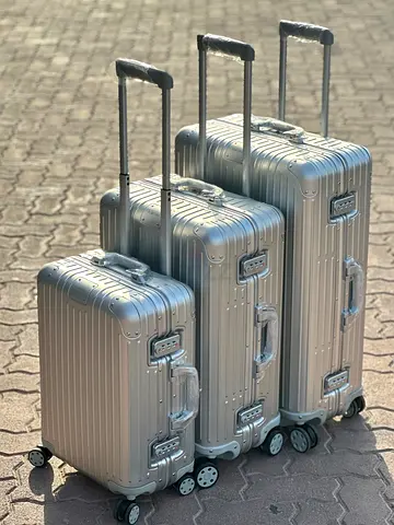 Rimowa luggages bag set