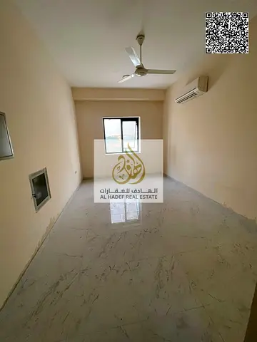 استوديو للإيجار في الحميدية | مطبخ شبه منفصل | صيانة وباركينج | 18,000 درهم
