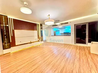 STUNNING INTERIOR || UPGRADED || CORNER