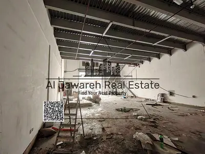Warehouse with Mezzanine for Rent in Al Jurf Industrial 1, Ajman An excellent opportunity to rent a warehouse with a mezzanine in Al Jurf Industrial