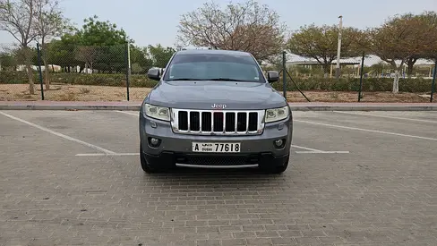 Jeep Grand Cherokee Limited 2013 |28,000 aed Nigotible GCC Specs | Well Maintained