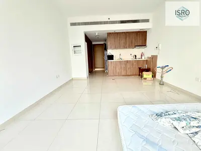 Studio||big layout||close to City centre.