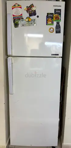 Samsung top-freezer refrigerator - white, good condition