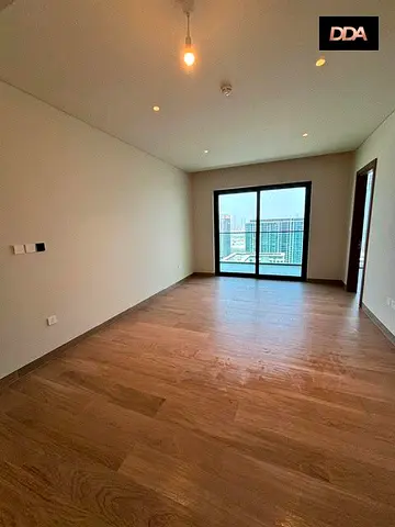 STUDY ROOM | HIGH FLOOR | BRANDED NEW