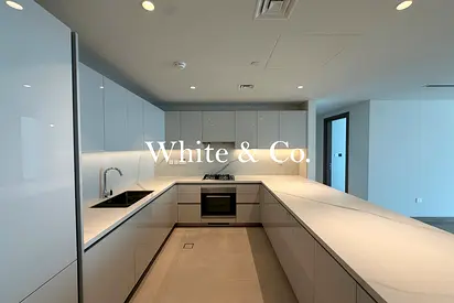 Large 2 bedroom | Brand New | High Floor