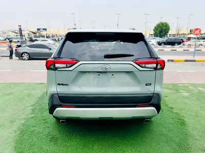 2021 Toyota RAV 4 — фото 4