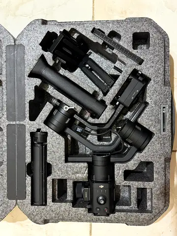 DJI Ronin-S gimbal stabilizer with case and accessories (used)