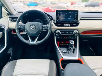 2021 Toyota RAV 4 — фото 11