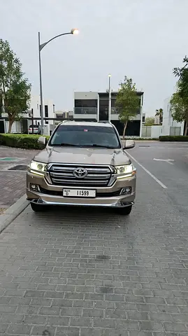 Toyota Land Cruiser GXR 2018 - GCC Specs - Excellent Condition