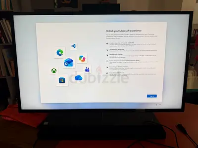 HP ENVY 27” Touchscreen All-in-One PC – i7 / 16GB RAM / 1.14TB + Gaming Mouse