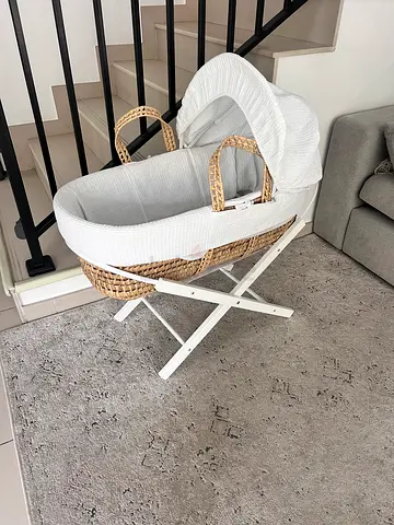 Kinder Moses Basket with Stand - Light Wicker and White Liner