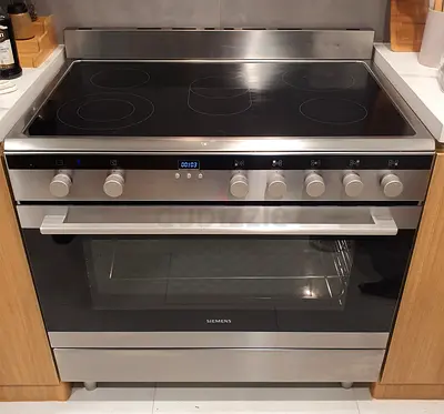Siemens iQ700 Electric Cooking Range For Sale 90CM
