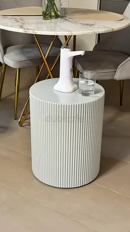 water storage table for 5 gallon jug