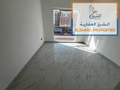 Two bedrooms and a living room, 3 bathrooms, master bedroom, first occupancy, new building, beautifu