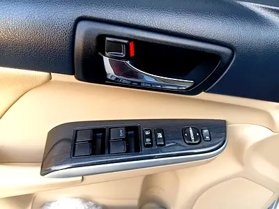 صورة 8 لـ 2017 Toyota CAMRY