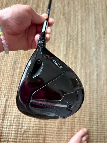 TITLEIST TSR3 DRIVER golf club