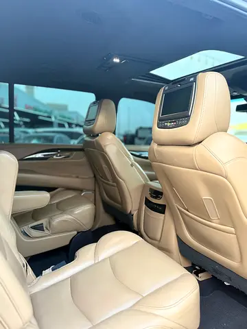 صورة مصغرة 6 لـ 2019 Cadillac ESCALADE