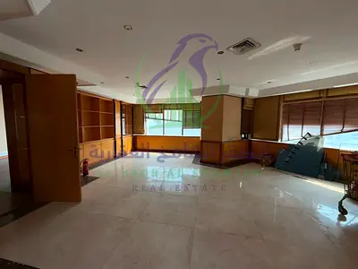 2,600 sqft office in Al Majaz 1 Corniche 9 rooms meeting room bathrooms kitchens parquet flooring fully fitted 6 months free