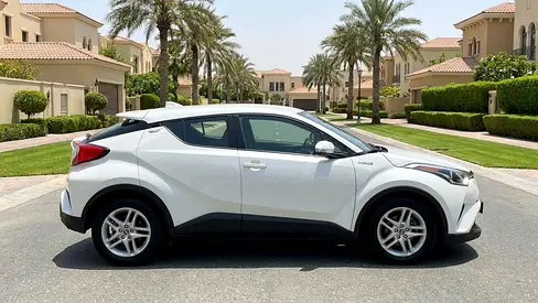 2023 Toyota C-HR — фото 5