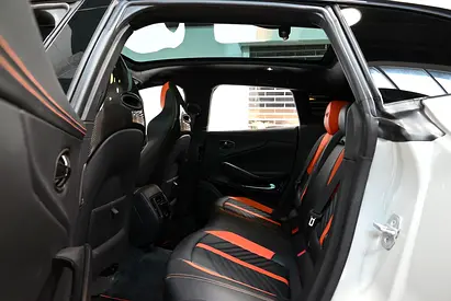 صورة مصغرة 13 لـ 2023 Aston Martin DBX