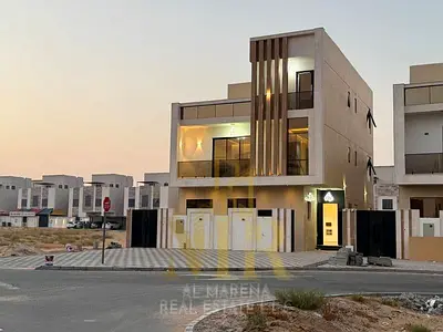 Villa for sale directly from the owner. Two floors and a roof. Freehold ownership for all nationali