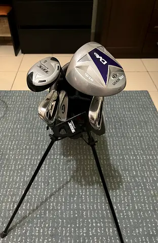 Junior golf clubs ages from 9 to 11