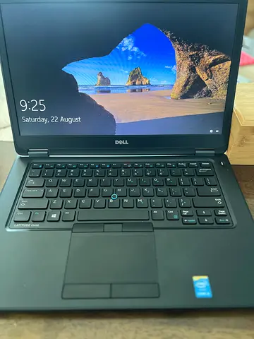 Dell Latitude E5450 – i5-5300U 8GB RAM 128GB SSD Windows 10 Pro + Original Charger