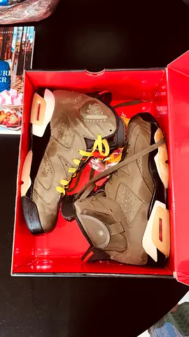 Jordan 6 Travis scott olive