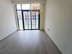 Spacious and luxurious Studio apartment with fully fitted kitchen only 42k Ready to move
