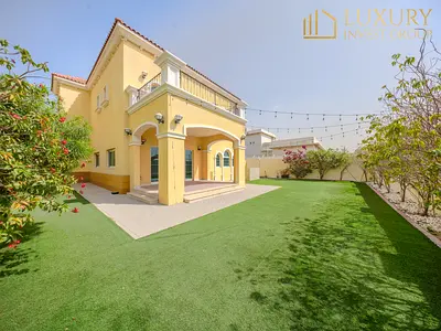 Vacant | 3 Bed Large | District 7