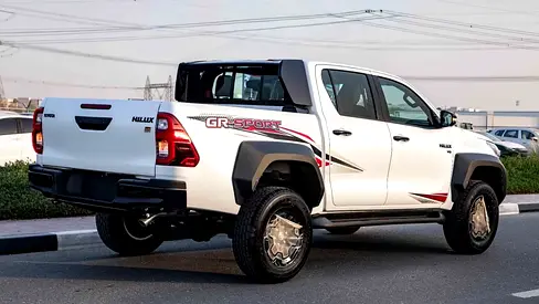 2026 Toyota HILUX — миниатюра 6