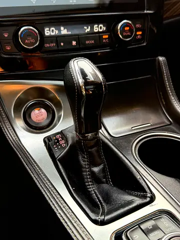 صورة 14 لـ 2017 Nissan MAXIMA