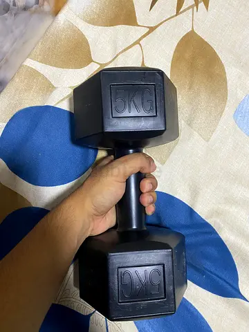 Single 5kg Hex Rubber Dumbbell - Good Condition