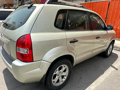1990 Hyundai TUCSON — фото 4