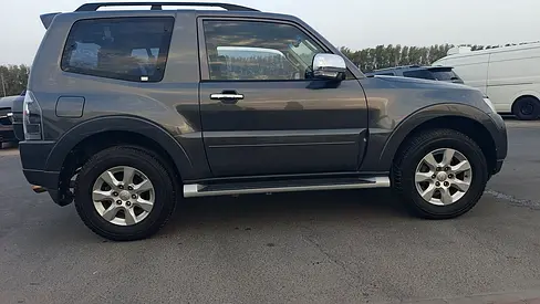 Mitsubishi Pajero Sport GLX 2016 GCC Specs