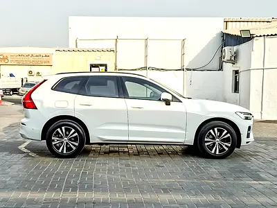 صورة 4 لـ 2022 Volvo XC60