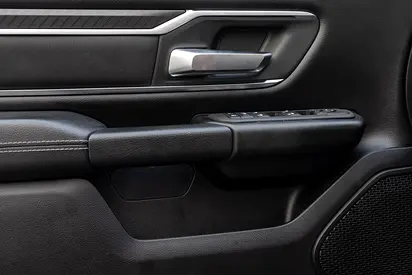 صورة مصغرة 13 لـ 2025 RAM 1500