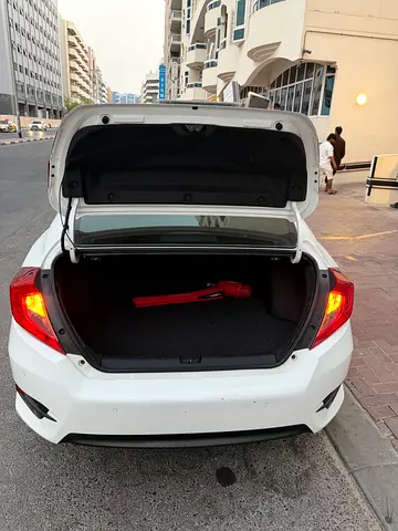صورة 12 لـ 2021 Honda CIVIC