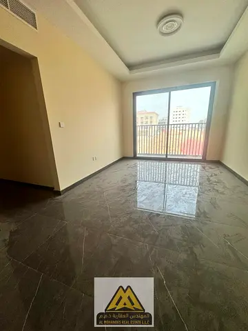 First occupancy / Luxurious 3 bedrooms and living room / Exquisite finishing / Excellent opportunity for families / Panoramic view / New building