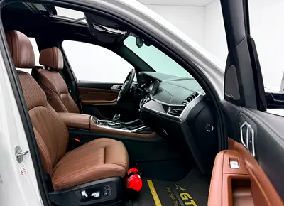 2019 BMW X7 — фото 15