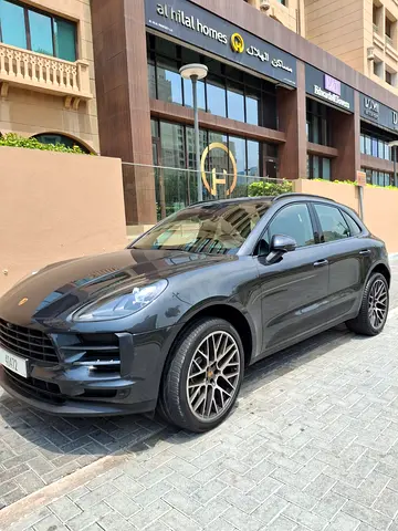 صورة 4 لـ 2021 Porsche MACAN
