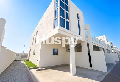Vacant | Extended | Close to Pool and Park