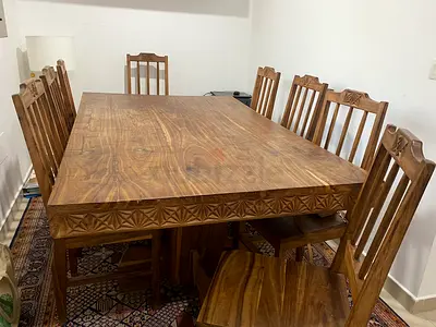 Dining room table