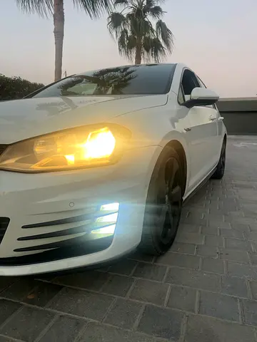 صورة 8 لـ 2015 Volkswagen GOLF GTI